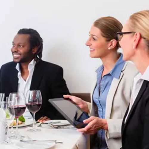 2022年8月，青島庫曼電器有限公司榮獲“青島市制冷電器精控節(jié)能技術(shù)創(chuàng)新中心”。